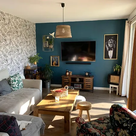 Grande Maison A 200m De La *